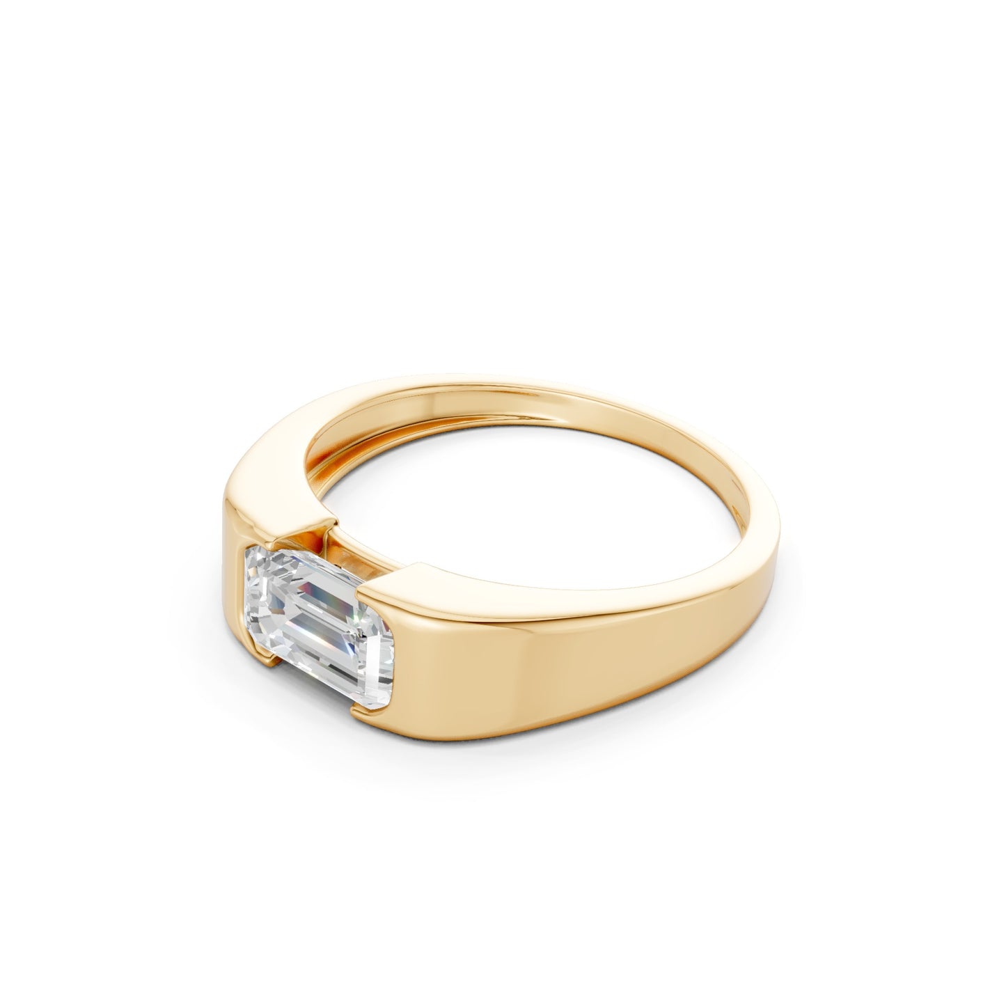 Profile showcasing the lifted four-prong setting and the yellow gold band’s graceful curvature.