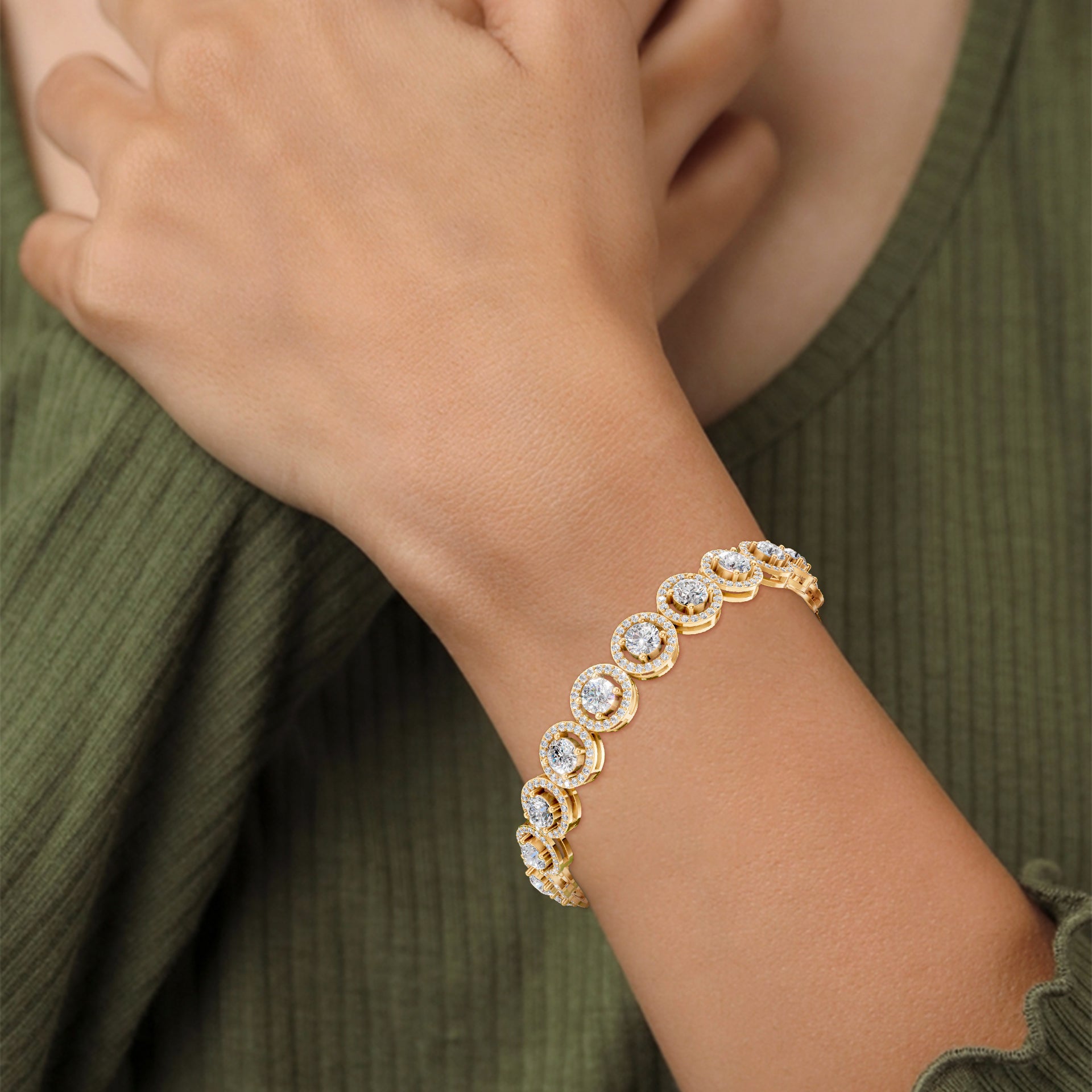 Worn on the wrist, the bracelet glows with vintage elegance, the 8.50 CT of halo-set diamonds sparkling against warm yellow gold.