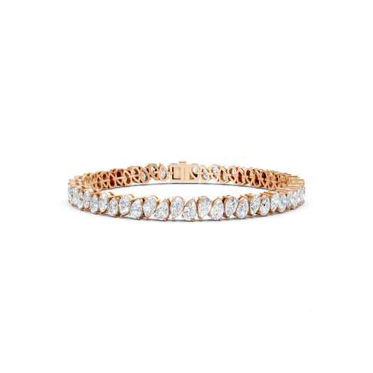 Front view of the Pear Radiance Bracelet, highlighting 7.95 ct pear-cut diamonds arranged in 18K rose gold, emphasizing the bracelet’s radiant sparkle and intricate craftsmanship.