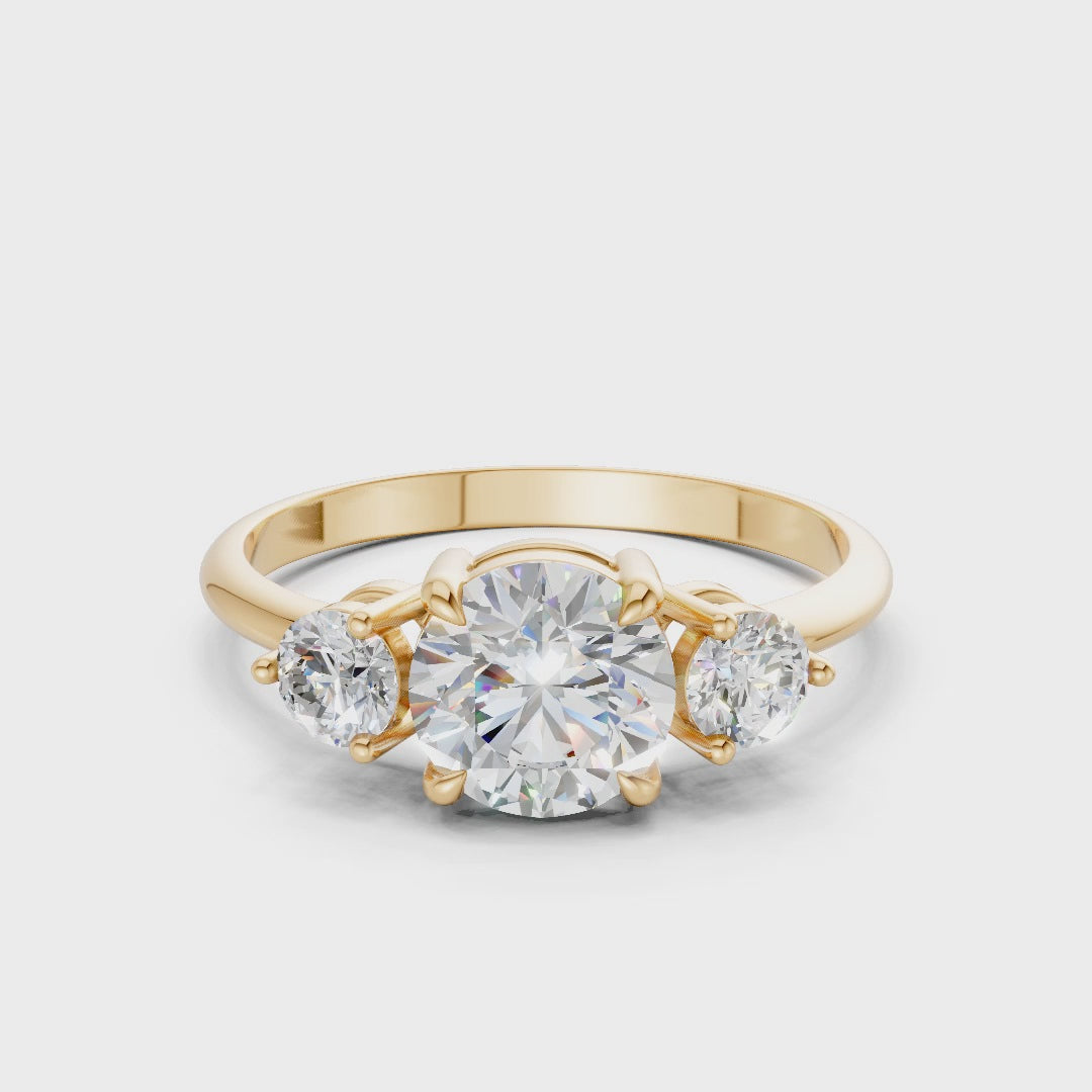 Rotating clip capturing the dynamic sparkle of the diamonds and the timeless glow of yellow gold.